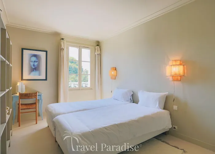 Phoenix Villa *